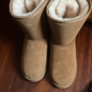 Bear paw Cozy Tan Suede Boots